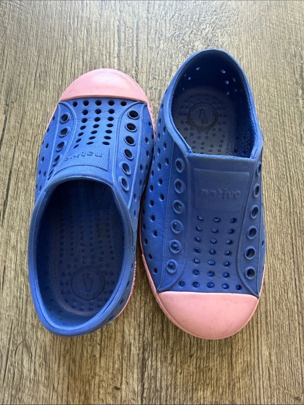 Native Kids Water-Friendly Slip-On Shoes in Blue and Pink